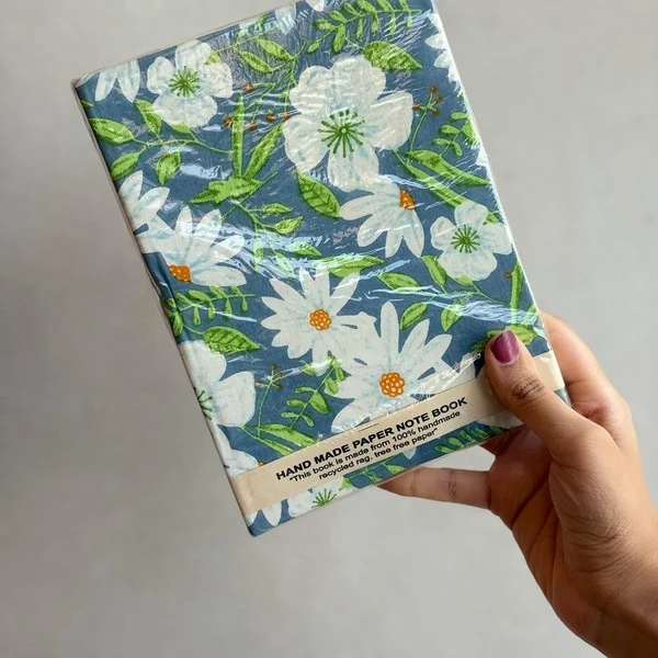 Daisy Meadow, Blue/white daisy floral