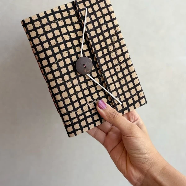 Charcoal Check, Black and cream grid/check